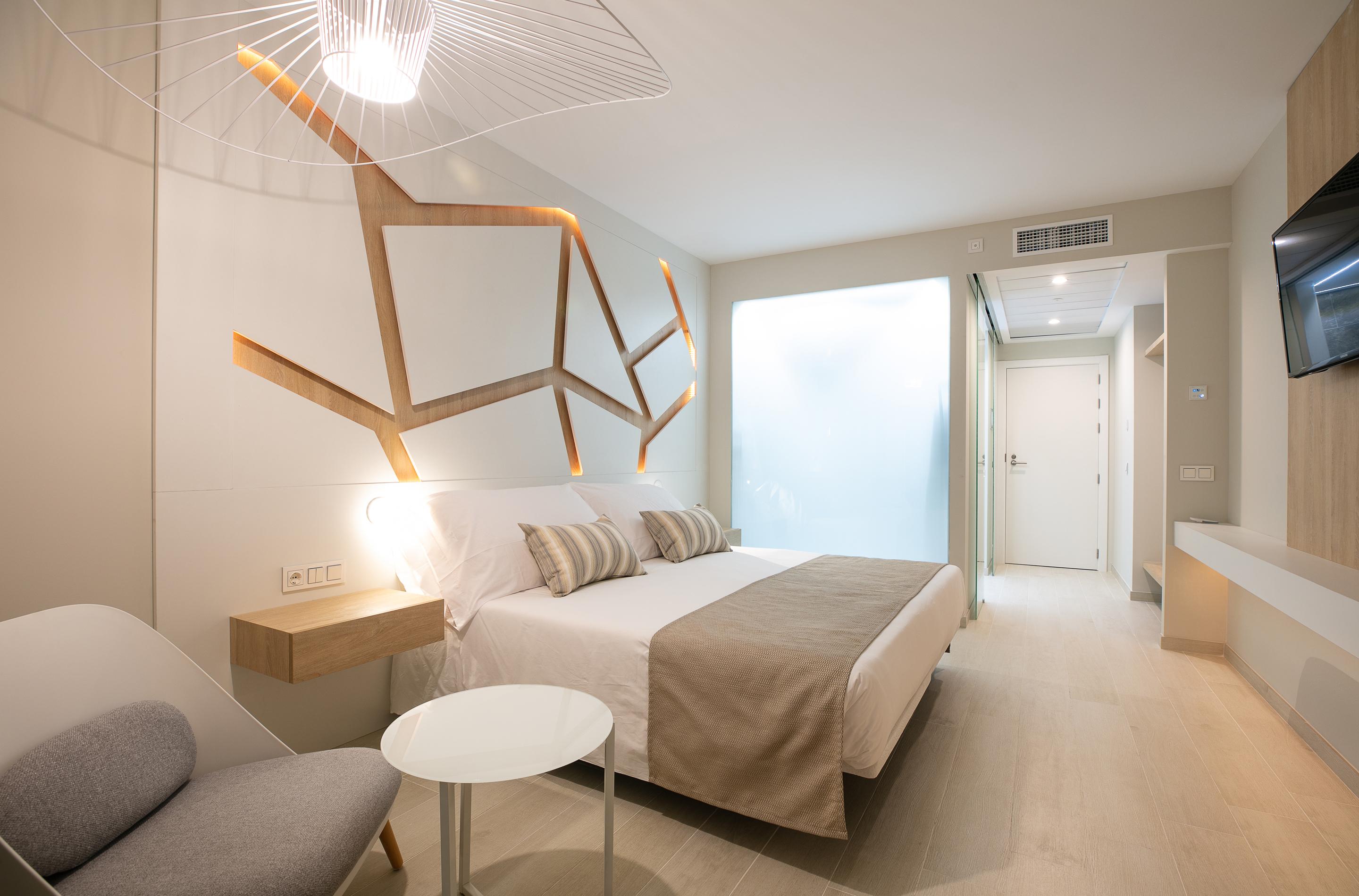 Готель The Ibiza Twiins - 4* Sup Плайя-ден-Босса Номер фото
