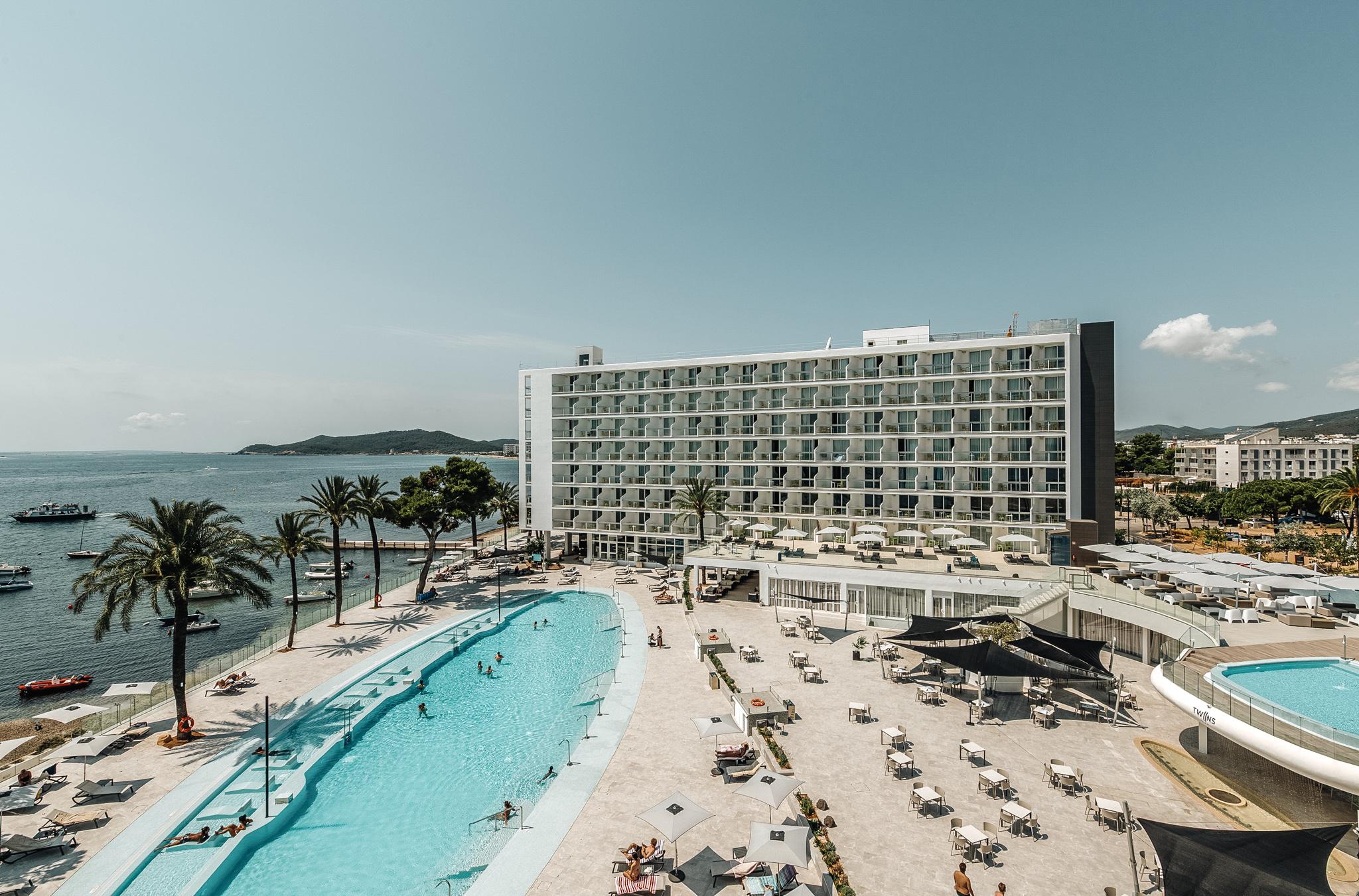 Готель The Ibiza Twiins - 4* Sup Плайя-ден-Босса Екстер'єр фото