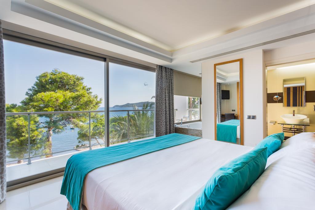 Готель The Ibiza Twiins - 4* Sup Плайя-ден-Босса Екстер'єр фото